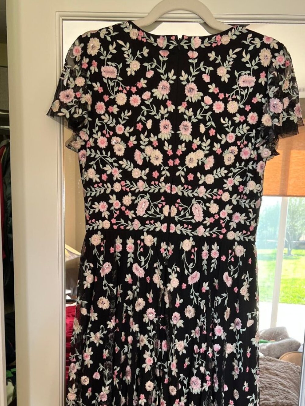 Mac Duggal Black Multicolor Embroidered V Neck Cap Sleeve Midi Dress Size 8 - Picture 11 of 11